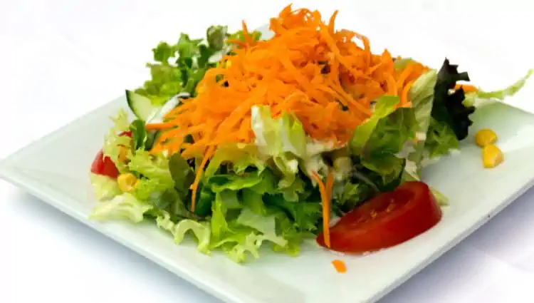 receita de salada de alface com cenoura