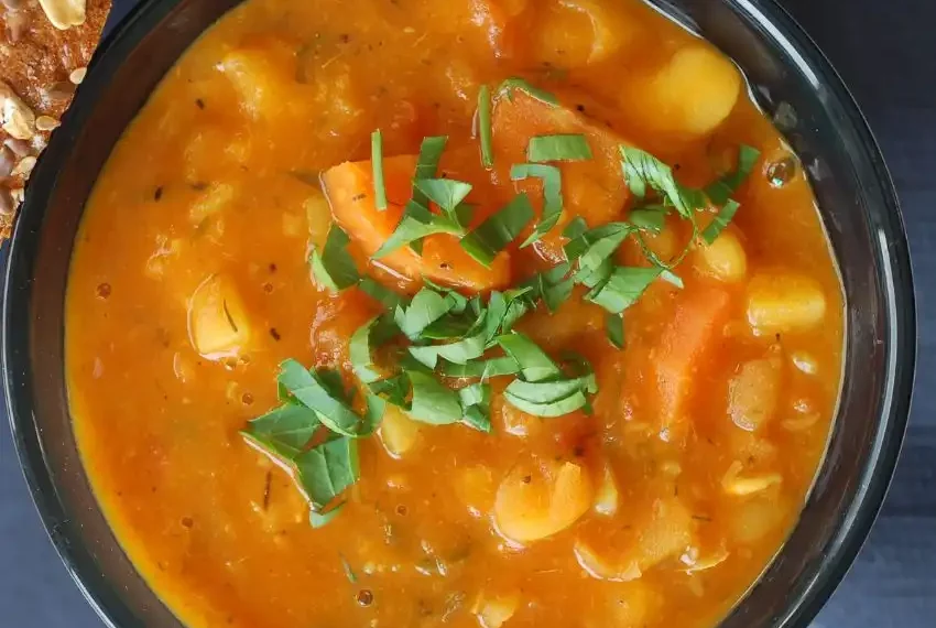 Receita de sopa de feijão com batata