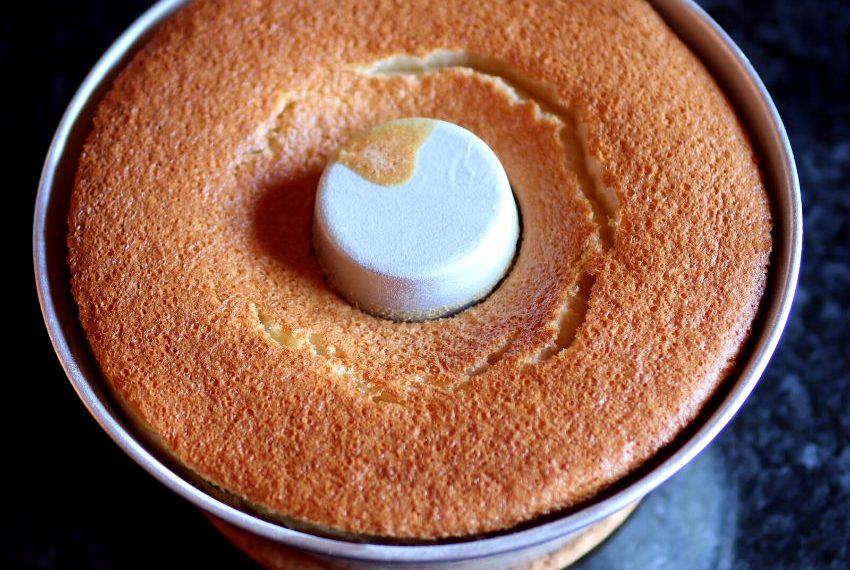 Bolo de Leite receita simples e prática