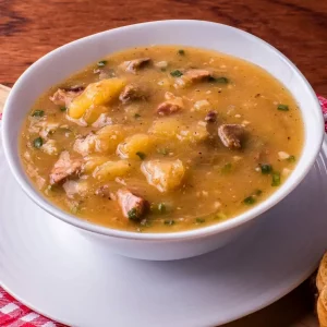 Recipe for cassava soup with sausage