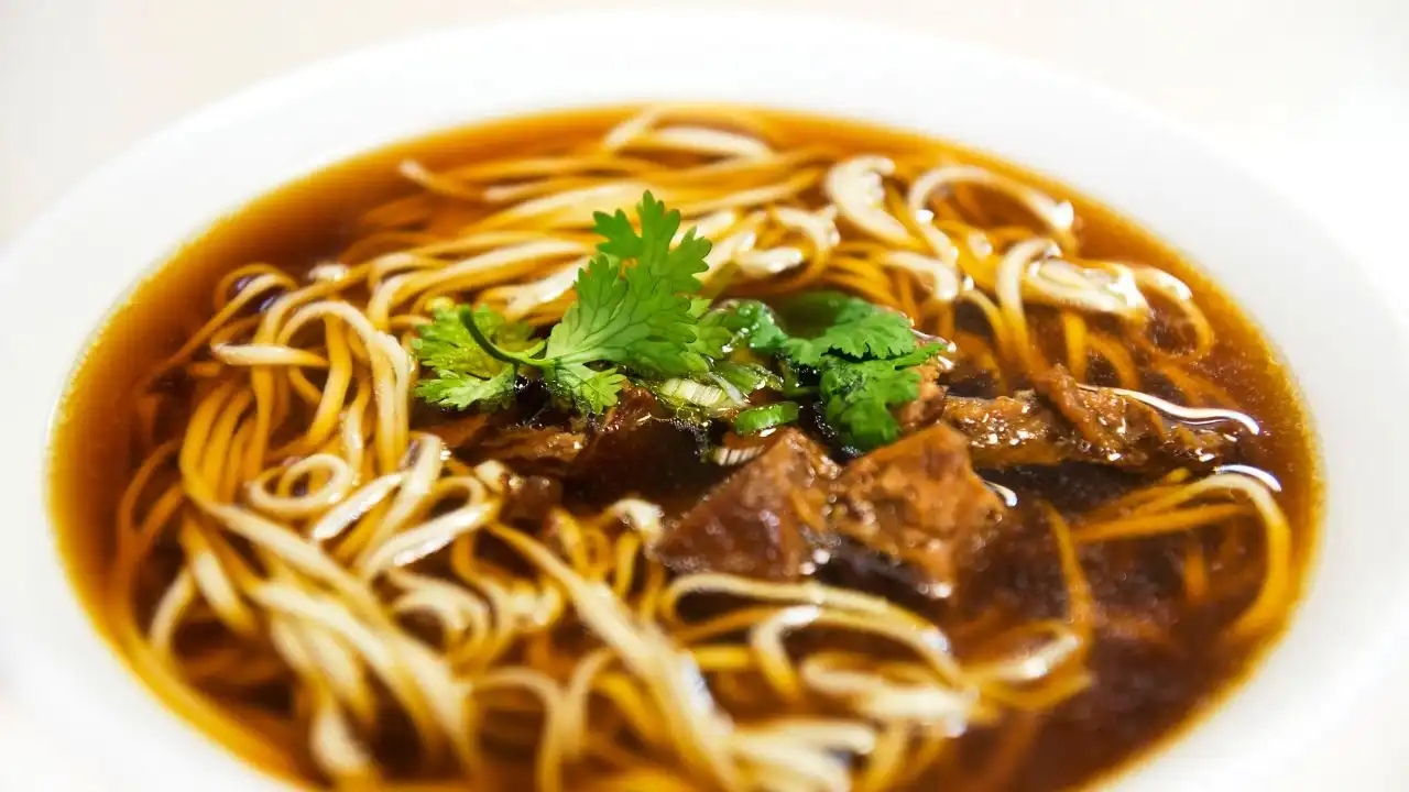 How to make beef noodle soup