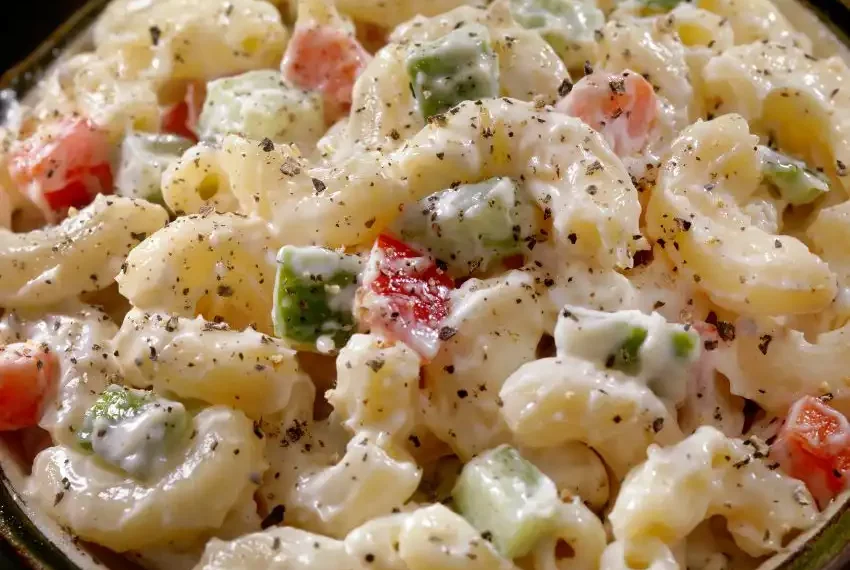 salada de macarrão com maionese