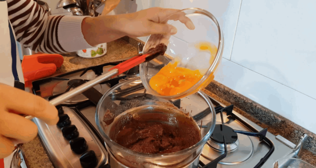 como hacer mousse de chocolate 2