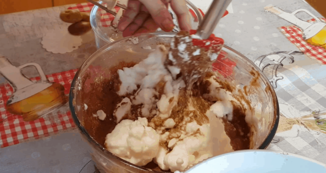 como fazer mousse de chocolate 5